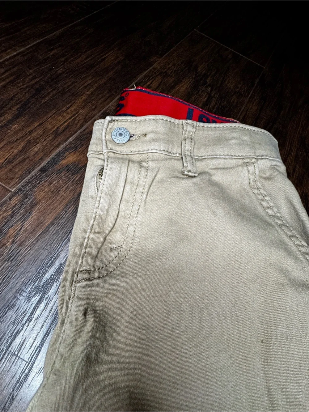 5/$25 Levi's Khaki Casual Chino Pants with Red Waistband Detail size 16